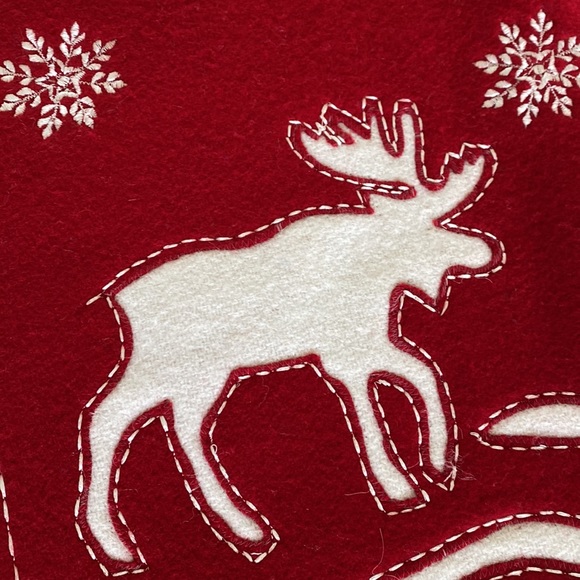 Alpine Moose Red and White Placements Kohl’s Set of 4 - Picture 3 of 6